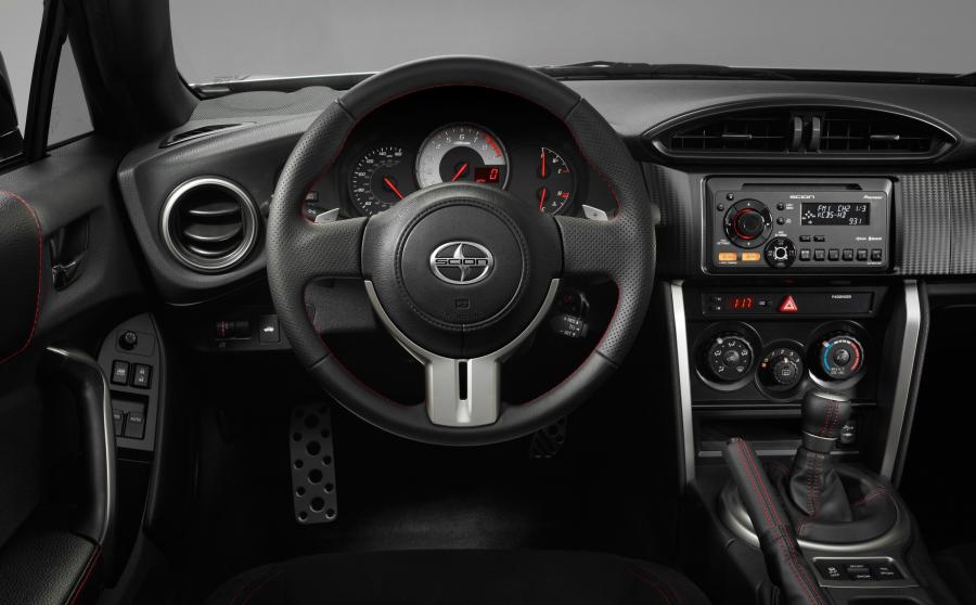  Scion FR-S 2013 года  (фото 136 из 192)